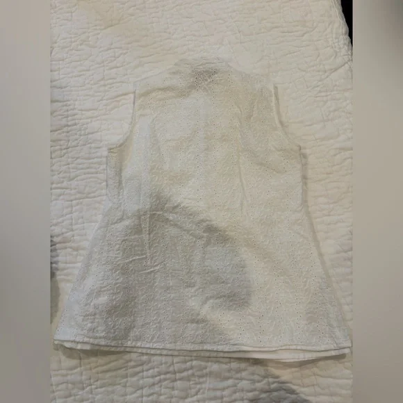Kiel James Patrick White Eyelet Sleeveless Top - Picture 6 of 7